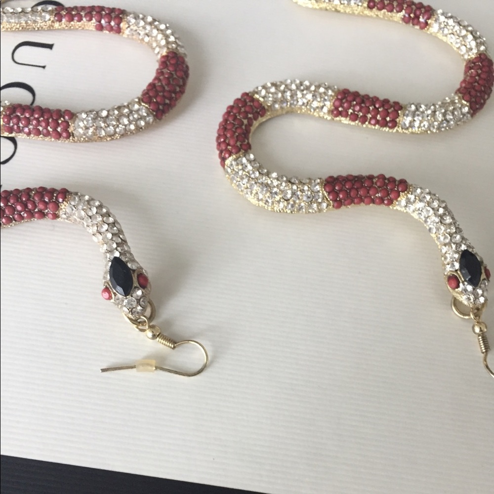 Snake style drop earrings